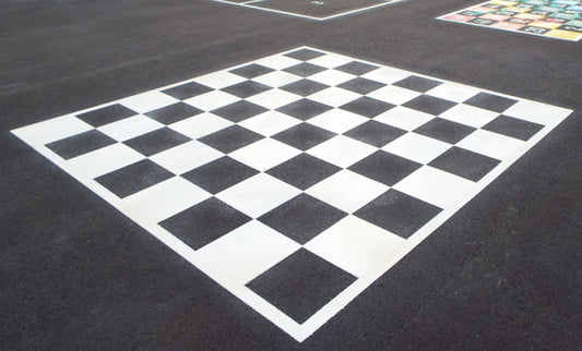 chess board grid 32 squares